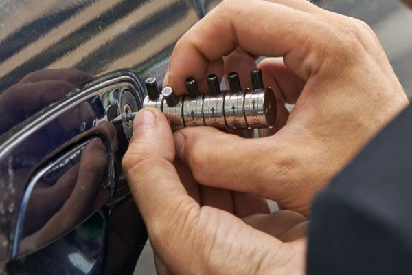 Oto Çilingir Hizmetleri