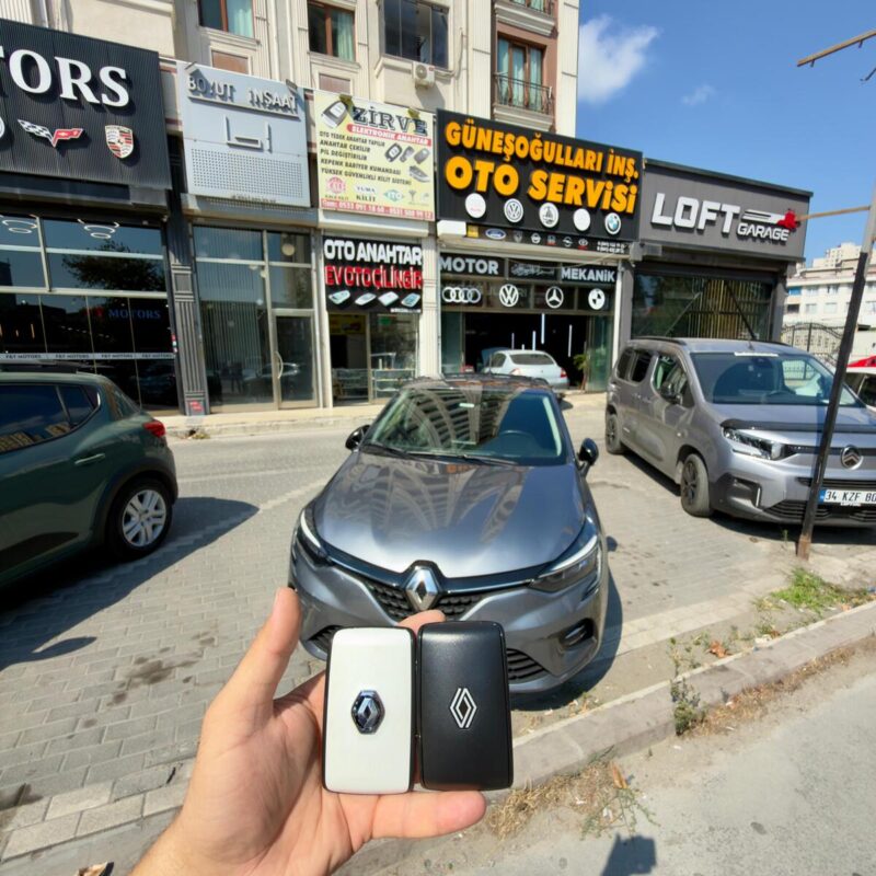 Renault Clio 5 oto anahtar yapımı ve yedek kumandalı anahtar hizmeti Esenyurt